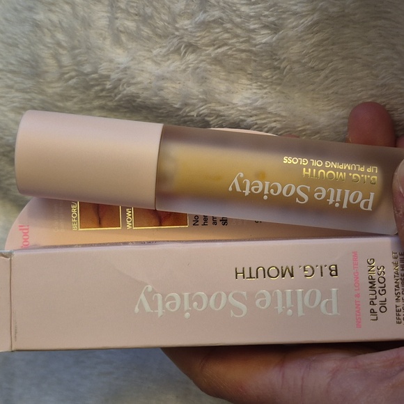 Polite Society Lip Gloss NIB - Picture 6 of 9